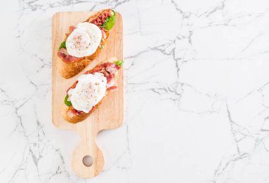 yumurta benedict gemide