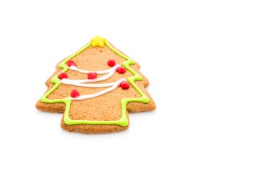 Gingerbread Noel ağacı şekil üzerinde beyaz 