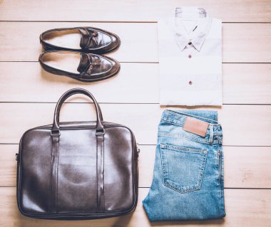 Ahşap arka plan erkekler için giyim