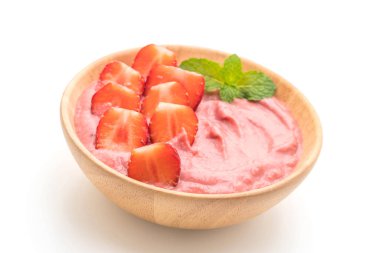 çilek smoothies kase