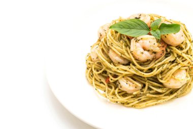 makarna spagetti pesto yeşil ve karides