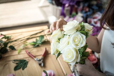 moda modern buket çiçek yapma