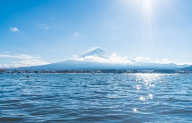 Dağ Fuji San Kawaguchiko Gölü.