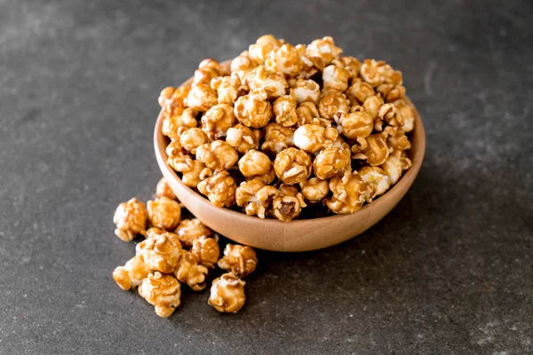 Popcorn con caramello — Foto Stock