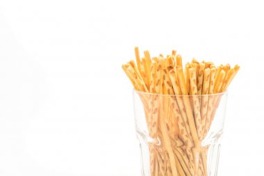 Bisküvi beyaz arkaplanda yapışır