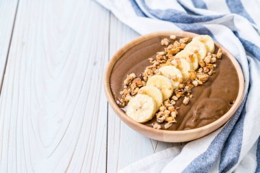 çikolata smoothies kase