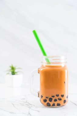 kabarcık ile Tay süt çay