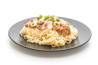 Kızartma tavuk şehriye