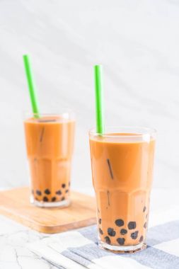 kabarcık ile Tay süt çay