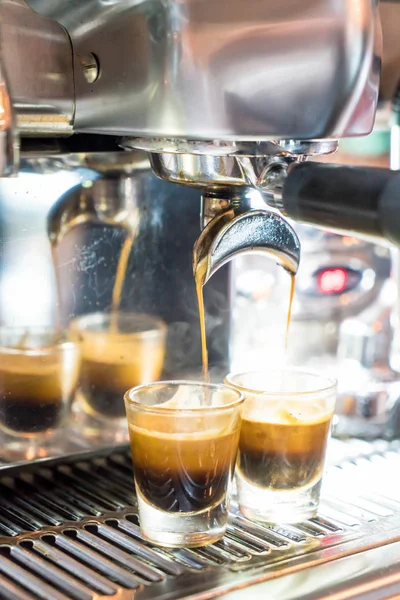 Bira bir kahve kahve makinesi