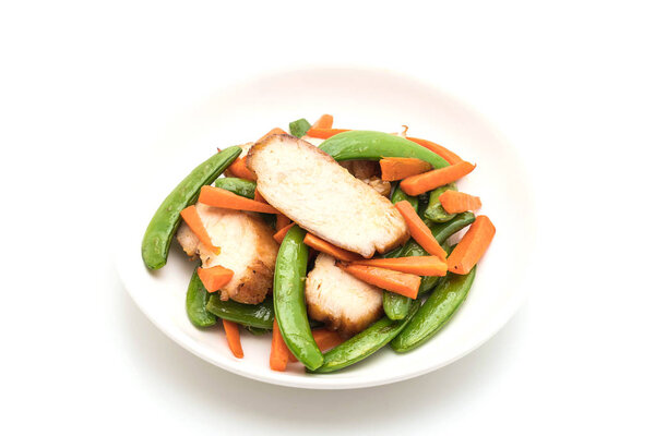 grilled chicken with green peas and carrot