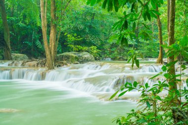 Erawan şelale, Erawan Milli Parkı Thaila içinde Kanchanaburi itibariyle