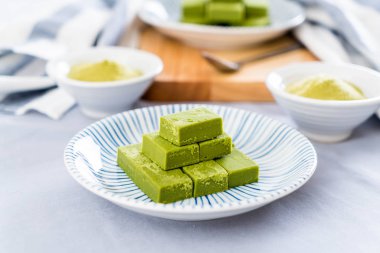 yumuşak çikolata yeşil çay 