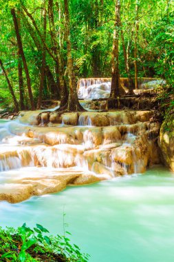 Erawan şelale, Erawan Milli Parkı Thaila içinde Kanchanaburi itibariyle