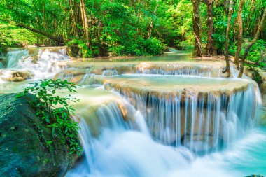 Erawan şelale, Erawan Milli Parkı Thaila içinde Kanchanaburi itibariyle