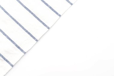 Beyaz arka plan üzerinde mutfak bezi (peçete)