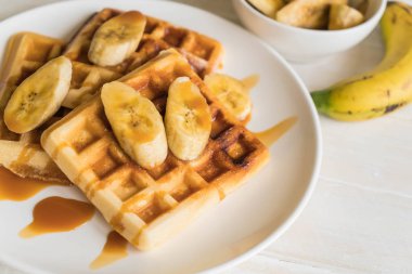 karamel ile muz gözleme