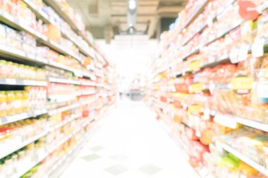 süpermarkette bulanık odak 