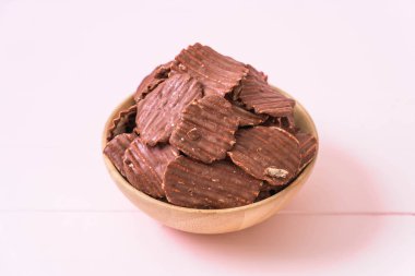 patates cipsi çikolata ile