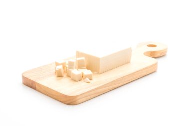 beyaz zemin üzerine tofu
