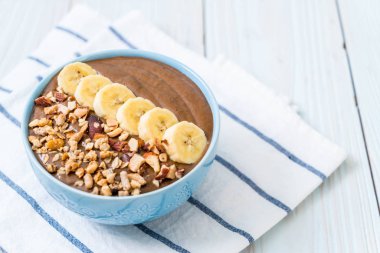 çikolata smoothies kase