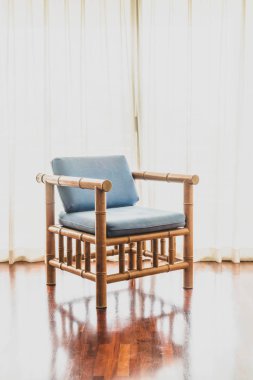 Oda boş sandalye