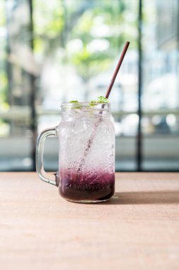 üzüm meyve soda kavanoz