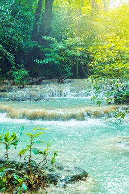 Erawan şelale, Erawan Milli Parkı Thaila içinde Kanchanaburi itibariyle