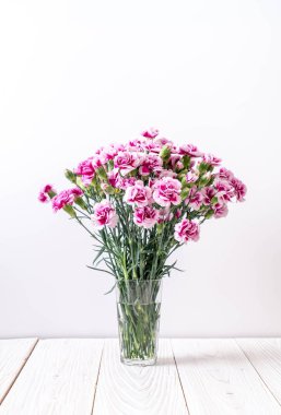 ahşap arka plan üzerinde pembe bahar çiçek