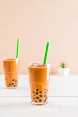 kabarcık ile Tay süt çay