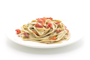 ıspanak fettuccini makarna pastırma ile