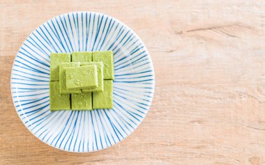 yumuşak çikolata yeşil çay 