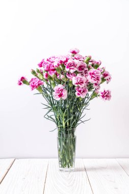 ahşap arka plan üzerinde pembe bahar çiçek