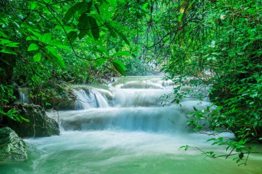 Erawan şelale, Erawan Milli Parkı Thaila içinde Kanchanaburi itibariyle