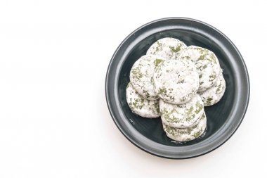 yeşil çay mochi kırmızı fasulye ile