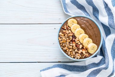 çikolata smoothies kase