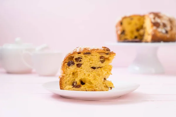 Raisin bread cake with almond — Stock Photo, Image