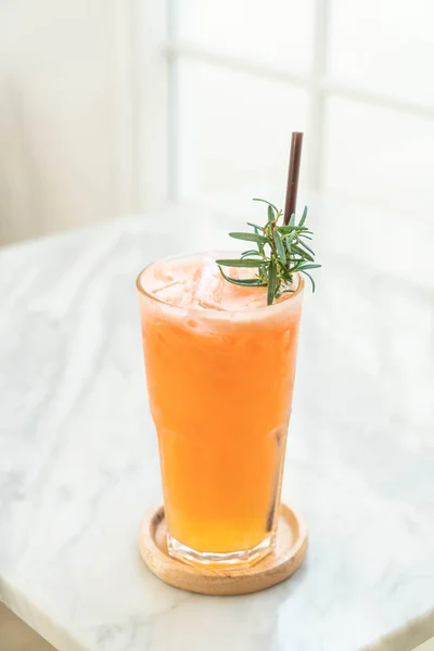 Iced fruit punch — Stock Photo, Image