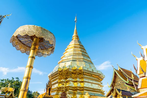 Beautiful architecture at Wat Phra That Doi Suthep in Chiang Mai — Stock Photo, Image