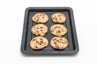 Beyaz arka plan üzerinde izole koyu çikolata parçaları ile tanımlama