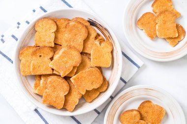 pişmiş ekmek sarımsaklı ekmek