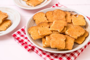 pişmiş ekmek sarımsaklı ekmek