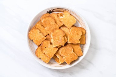 pişmiş ekmek sarımsaklı ekmek