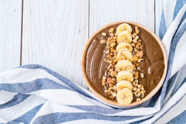 çikolata smoothies kase