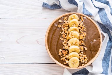 çikolata smoothies kase