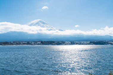 Dağ Fuji San Kawaguchiko Gölü.