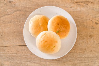 Pandan muhallebi ekmek