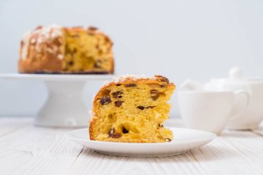 badem ile kuru üzüm Ekmek pasta