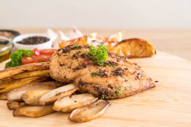 Sebzeli ızgara tavuk biftek 