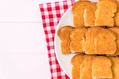 pişmiş ekmek sarımsaklı ekmek